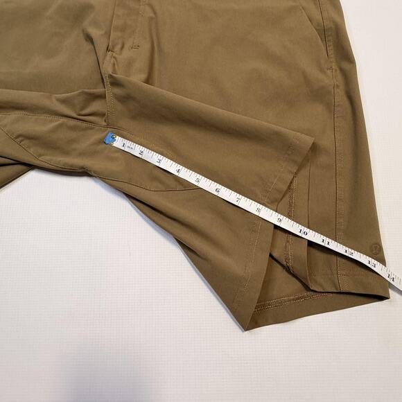 Lululemon Commission Short Mens 38 Brown Khaki Chino Golf Warpstreme Stretch - Picture 9 of 11